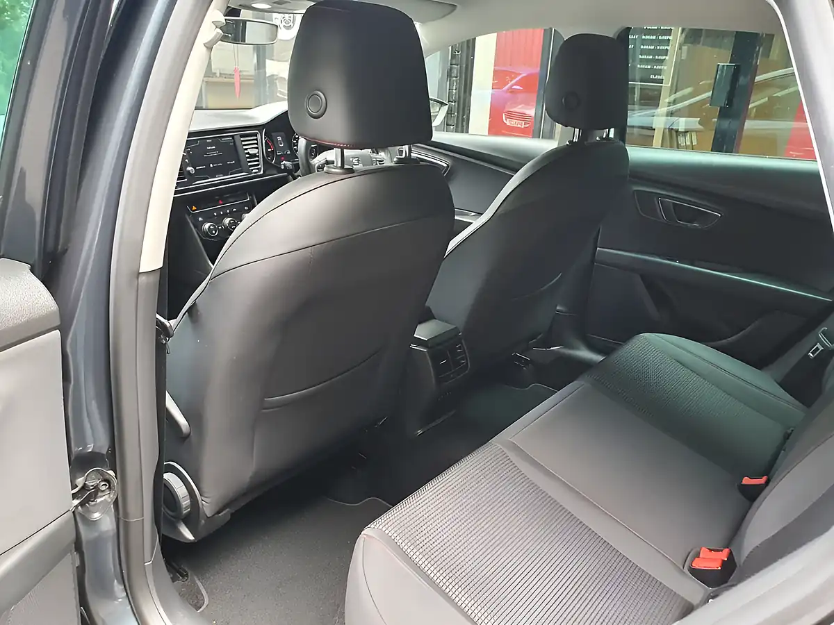 Used 2019 SEAT Leon Fr Grey - Interior and Exterior details 14