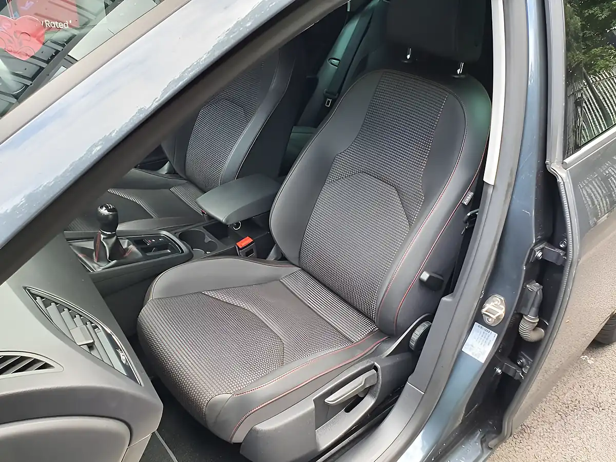 Used 2019 SEAT Leon Fr Grey - Interior and Exterior details 15