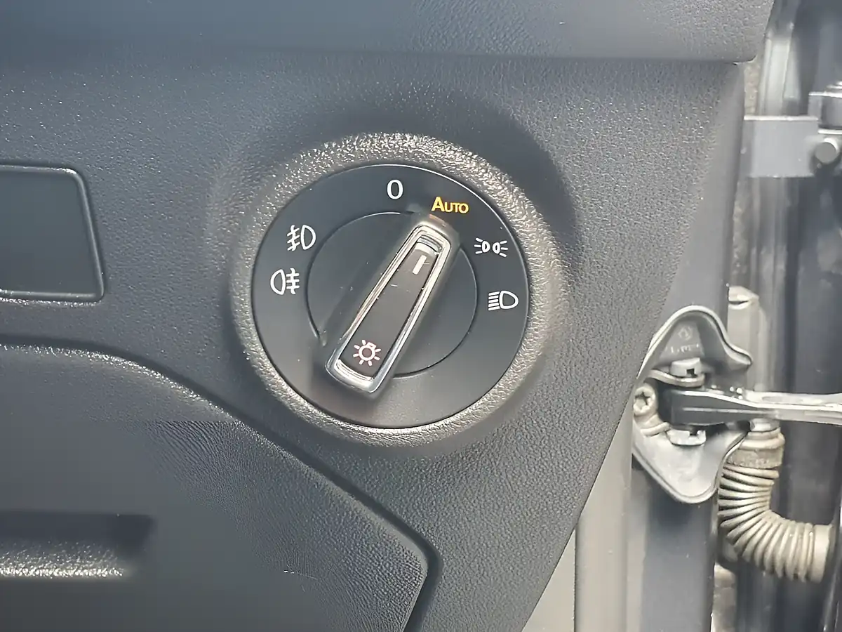 Used 2019 SEAT Leon Fr Grey - Interior and Exterior details 16