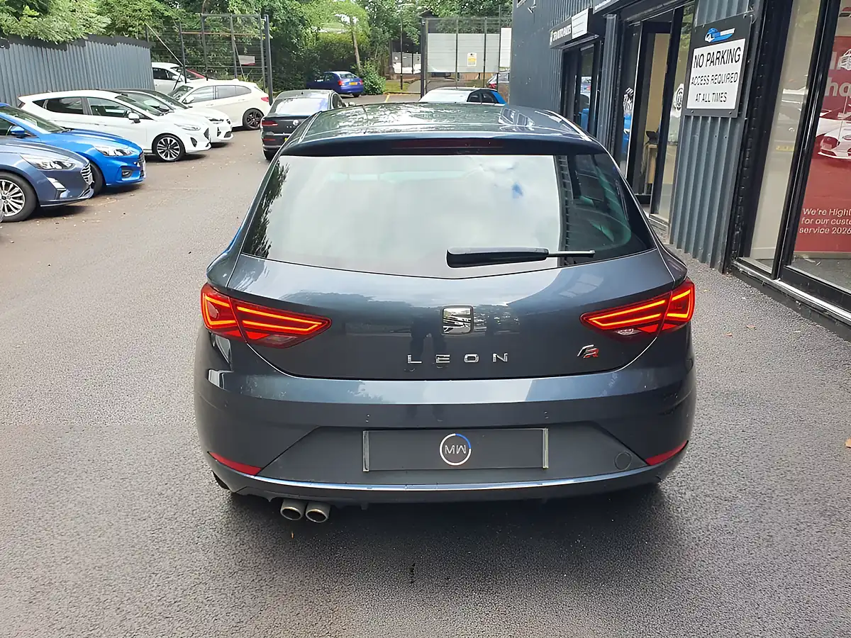 Used 2019 SEAT Leon Fr Grey - Interior and Exterior details 5