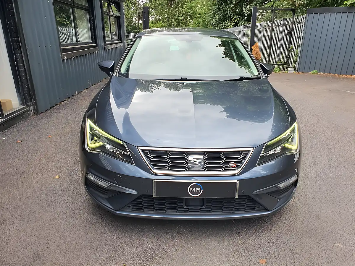 Used 2019 SEAT Leon Fr Grey - Interior and Exterior details 8