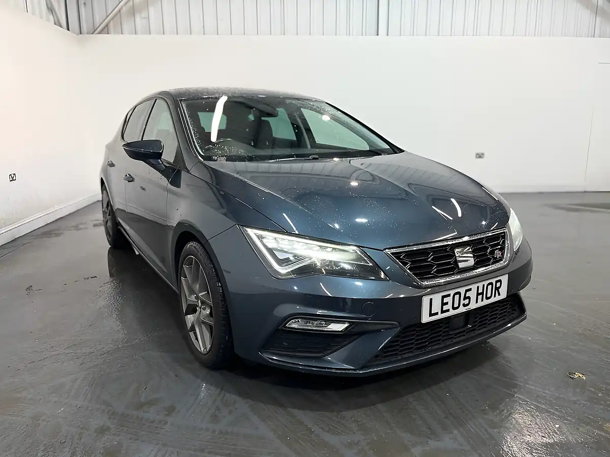 Used 2019 SEAT Leon Fr Grey - Front View