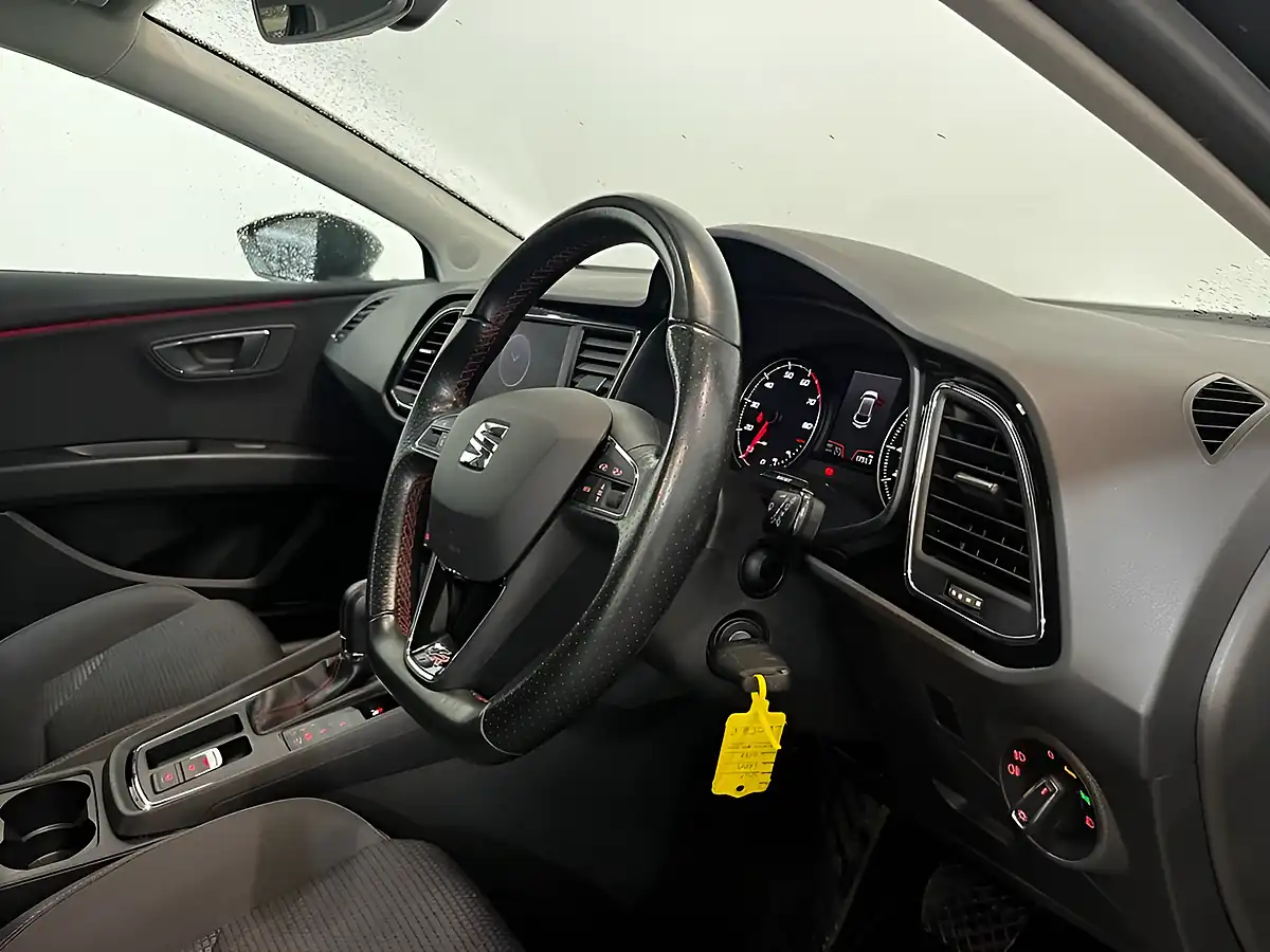 Used 2019 SEAT Leon Fr Grey - Interior and Exterior details 10