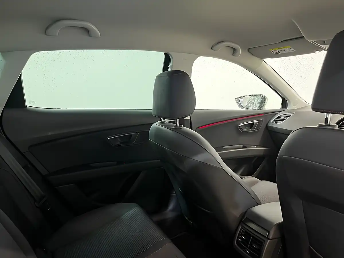 Used 2019 SEAT Leon Fr Grey - Interior and Exterior details 13