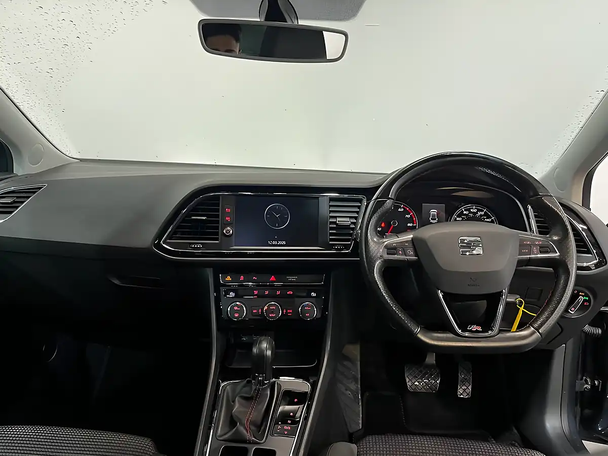 Used 2019 SEAT Leon Fr Grey - Interior and Exterior details 14