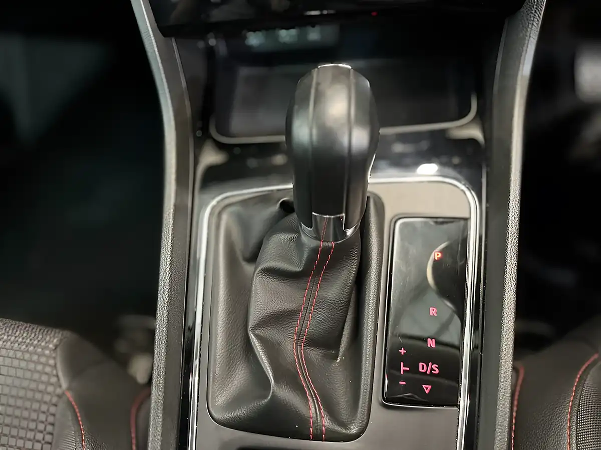 Used 2019 SEAT Leon Fr Grey - Interior and Exterior details 20
