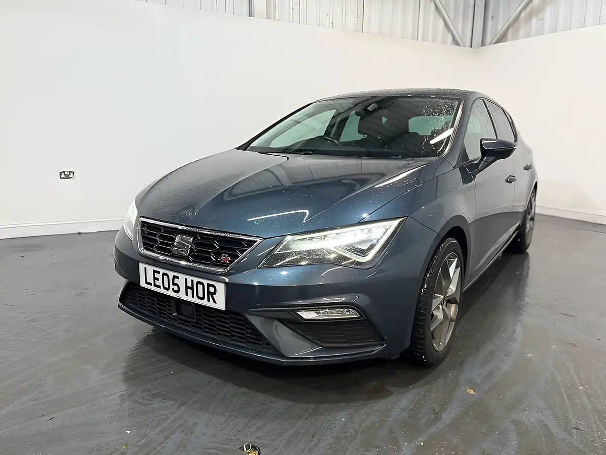 Used 2019 SEAT Leon Fr Grey - Interior and Exterior details 3