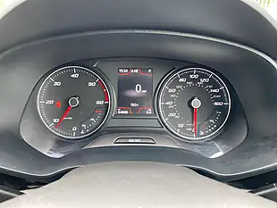 Used 2019 SEAT Leon Fr Red - Interior and Exterior details 15