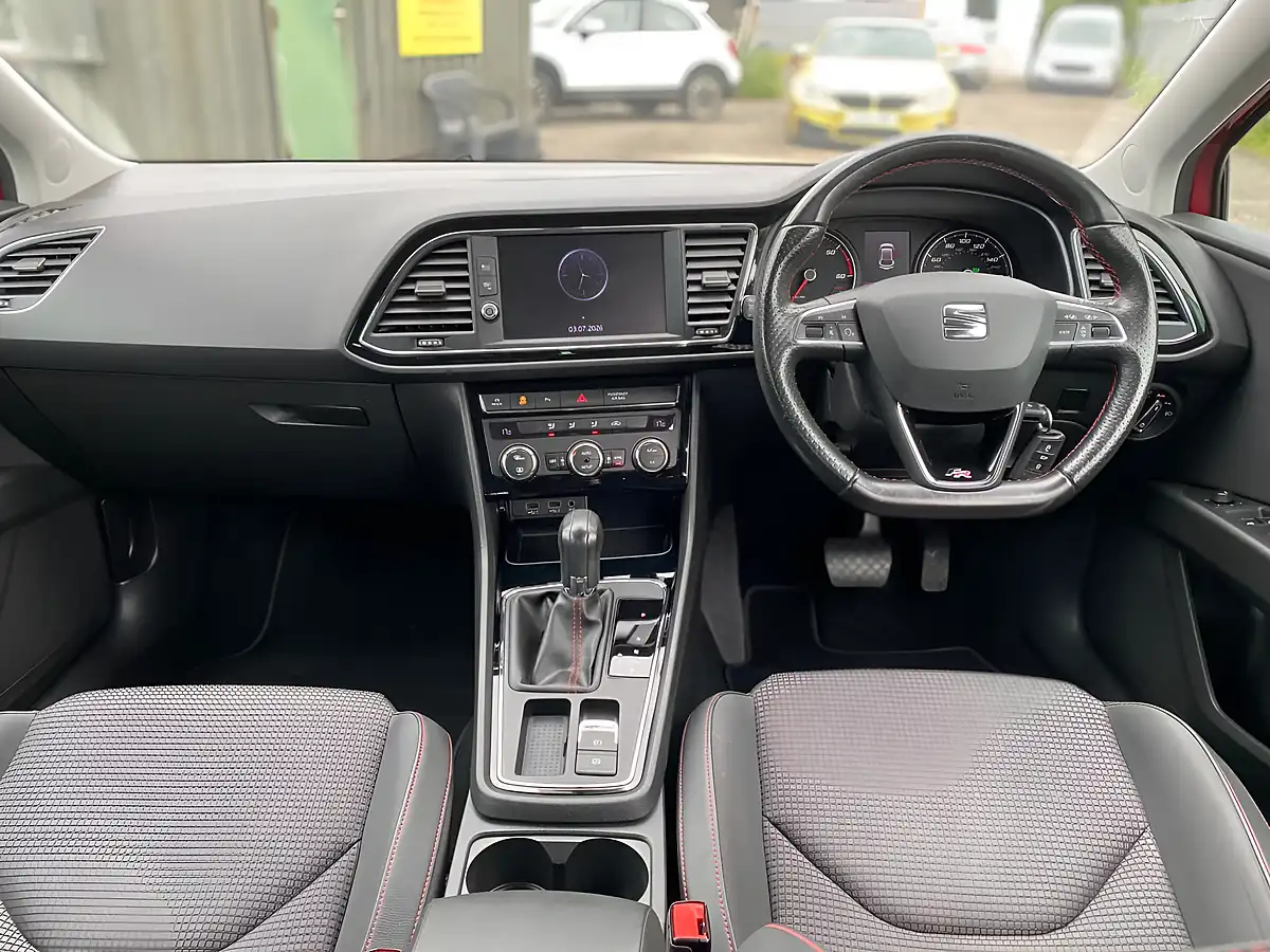 Used 2019 SEAT Leon Fr Red - Interior and Exterior details 6