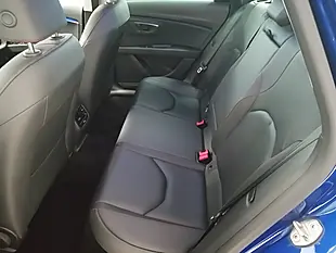 Used 2019 SEAT Leon Fr Sport Blue - Interior and Exterior details 10