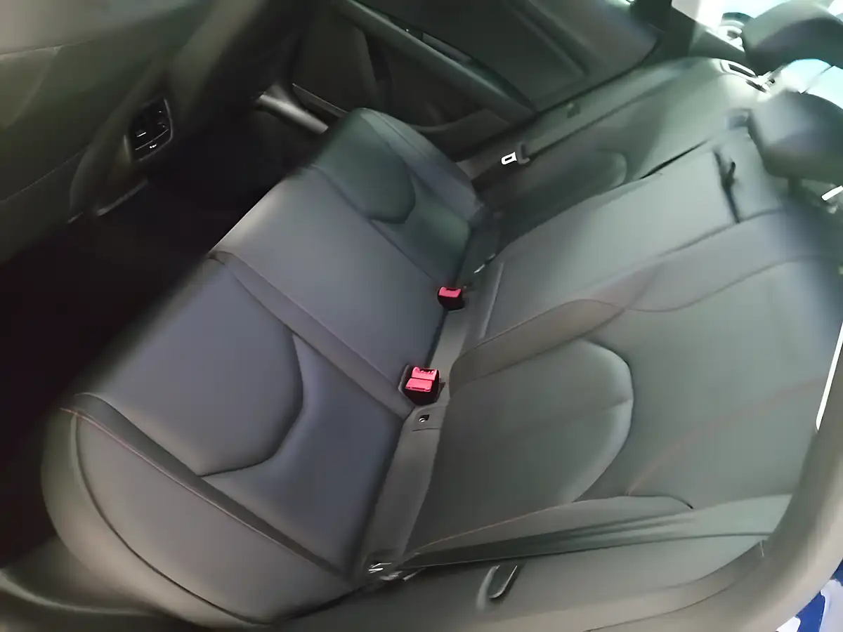 Used 2019 SEAT Leon Fr Sport Blue - Interior and Exterior details 19