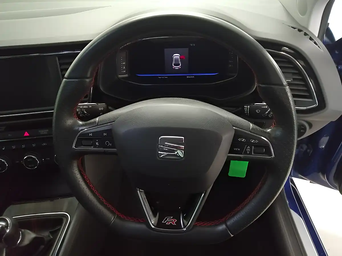 Used 2019 SEAT Leon Fr Sport Blue - Interior and Exterior details 7