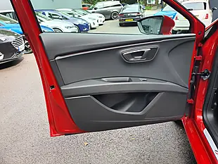 Used 2019 SEAT Leon Fr Sport Red - Interior and Exterior details 14