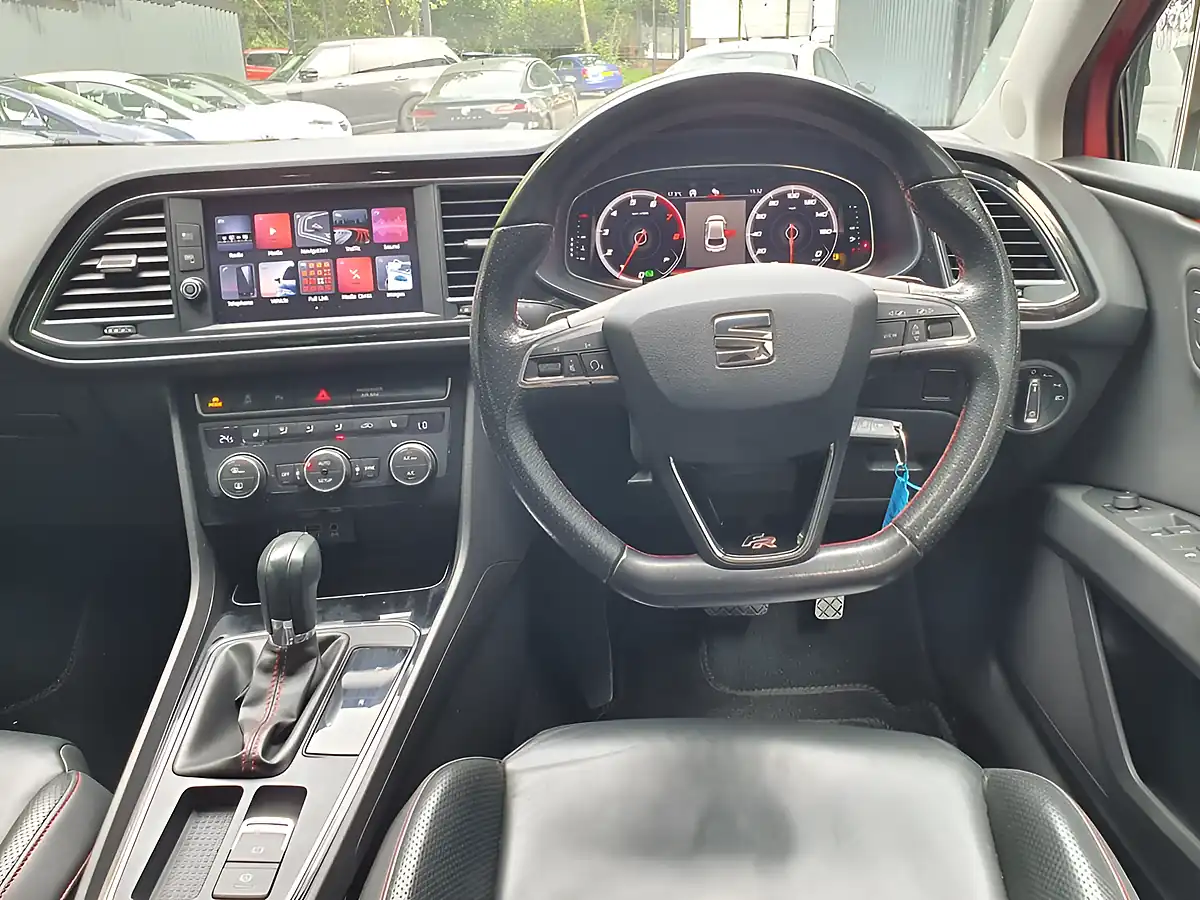 Used 2019 SEAT Leon Fr Sport Red - Interior and Exterior details 15