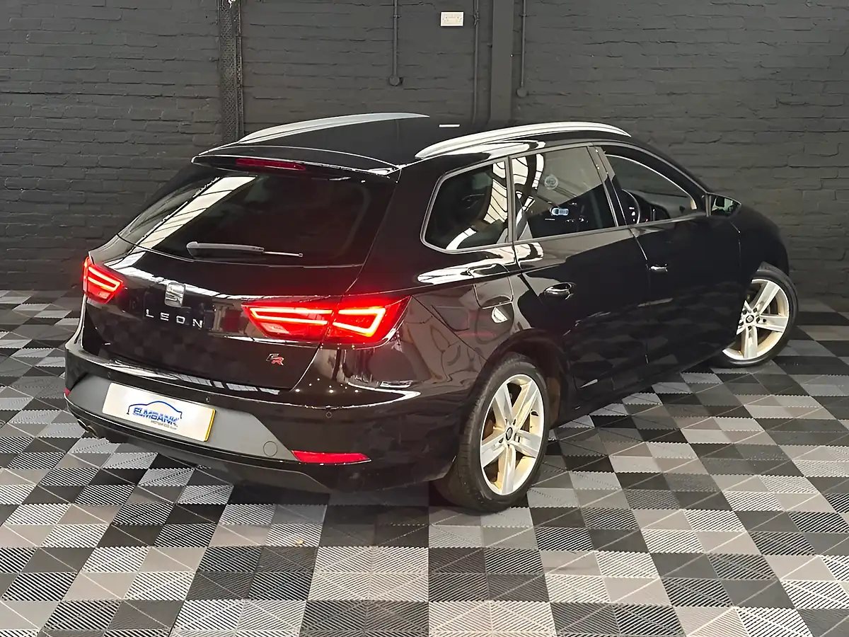 Used 2019 SEAT Leon Fr ST White - Interior and Exterior details 19