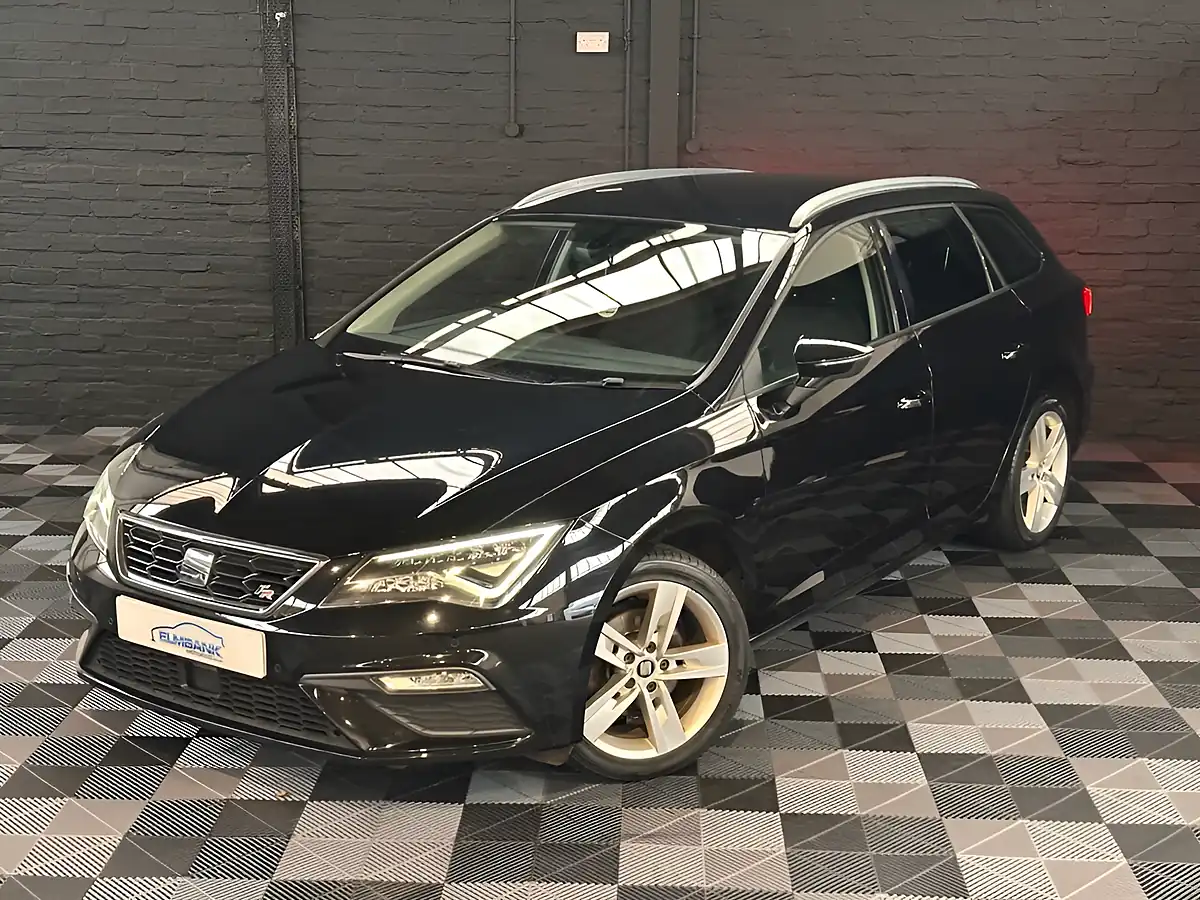 Used 2019 SEAT Leon Fr ST White - Interior and Exterior details 6