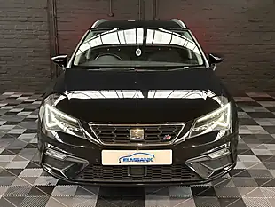 Used 2019 SEAT Leon Fr ST White - Interior and Exterior details 7