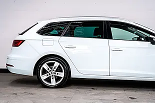 Used 2019 SEAT Leon Fr ST White - Interior and Exterior details 10