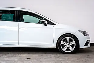 Used 2019 SEAT Leon Fr ST White - Interior and Exterior details 11