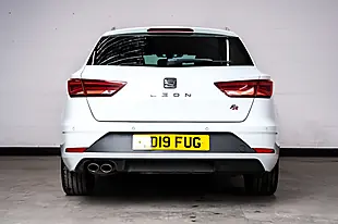 Used 2019 SEAT Leon Fr ST White - Interior and Exterior details 14