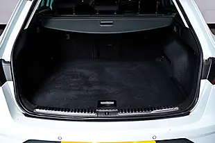 Used 2019 SEAT Leon Fr ST White - Interior and Exterior details 15