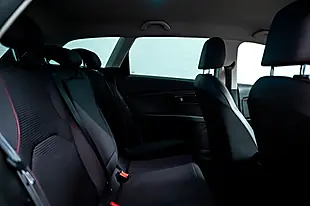 Used 2019 SEAT Leon Fr ST White - Interior and Exterior details 6