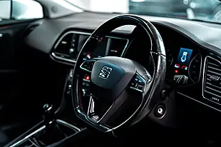 Used 2019 SEAT Leon Fr ST White - Interior and Exterior details 7
