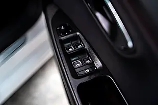 Used 2019 SEAT Leon Fr ST White - Interior and Exterior details 9