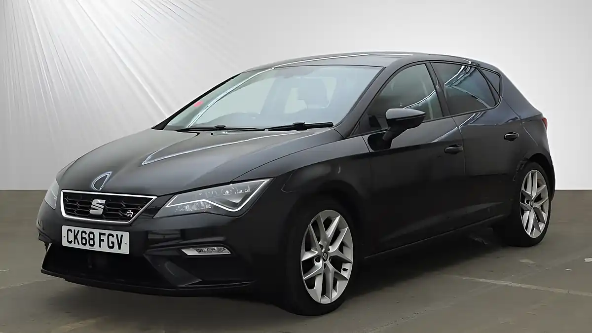 Used 2019 SEAT Leon Fr Technology Black - Interior and Exterior details 4