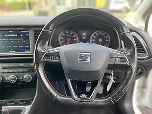 Used 2019 SEAT Leon Fr White - Interior and Exterior details 6