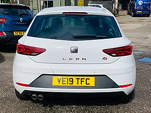 Used 2019 SEAT Leon Fr White - Interior and Exterior details 8