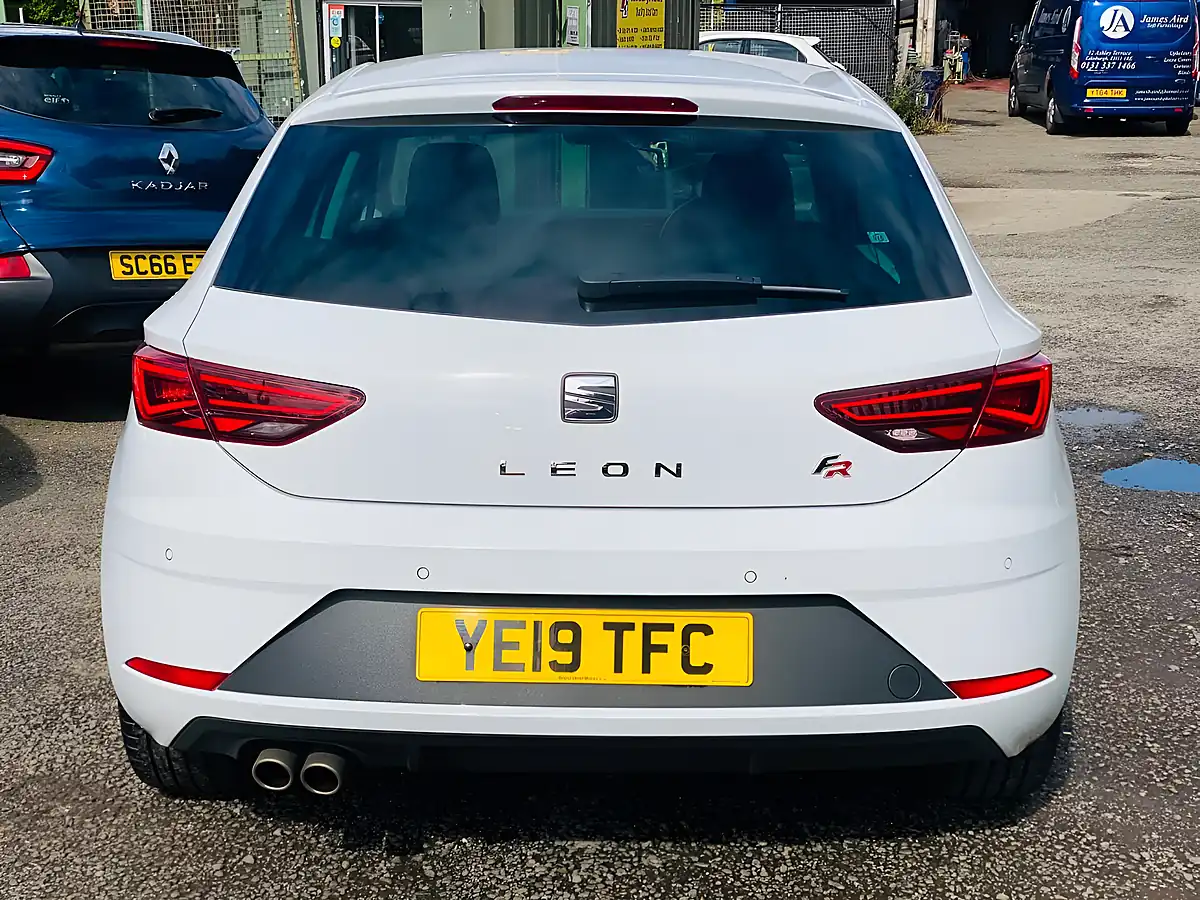 Used 2019 SEAT Leon Fr White - Interior and Exterior details 8