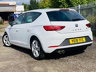 Used 2019 SEAT Leon Fr White - Interior and Exterior details 9