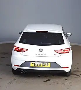 Used 2019 SEAT Leon Fr White - Interior and Exterior details 6