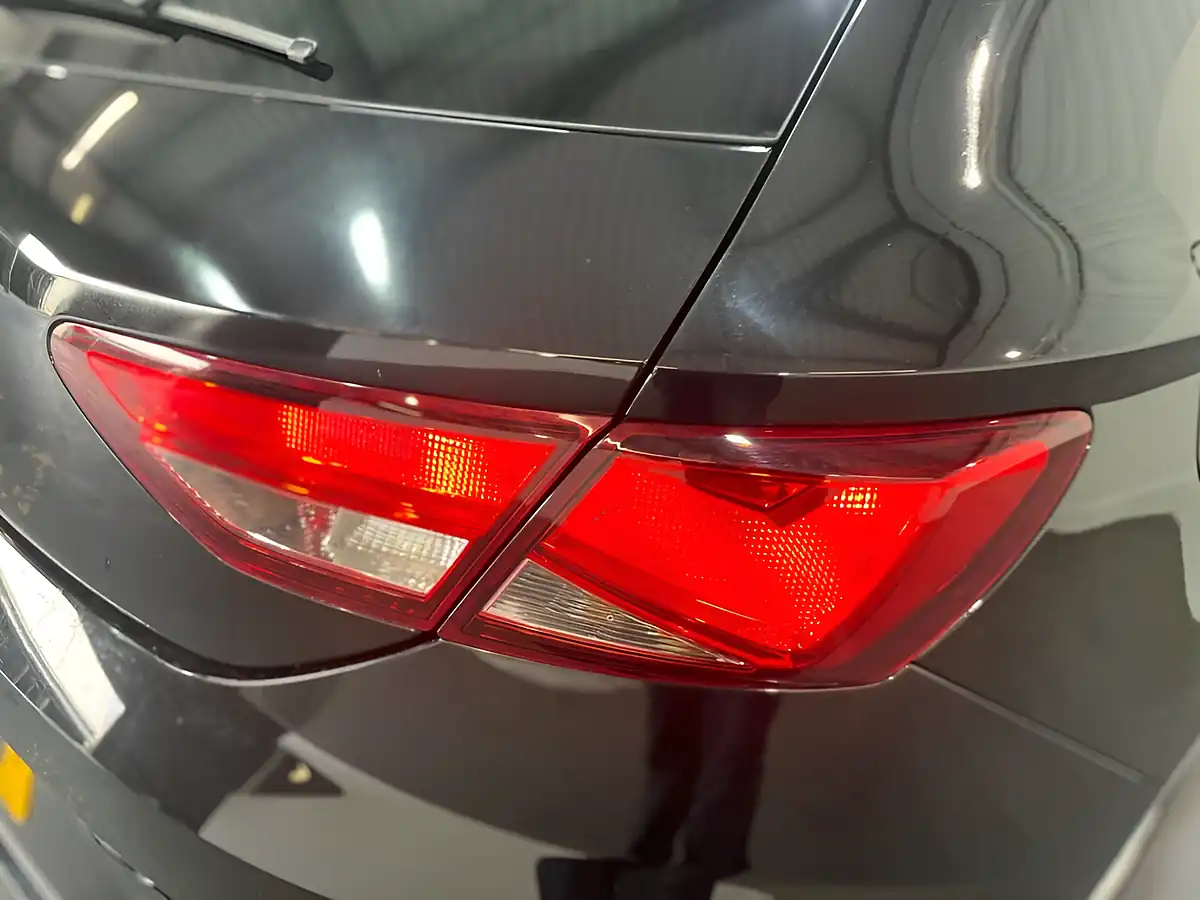 Used 2019 SEAT Leon Se Dynamic Black - Interior and Exterior details 10