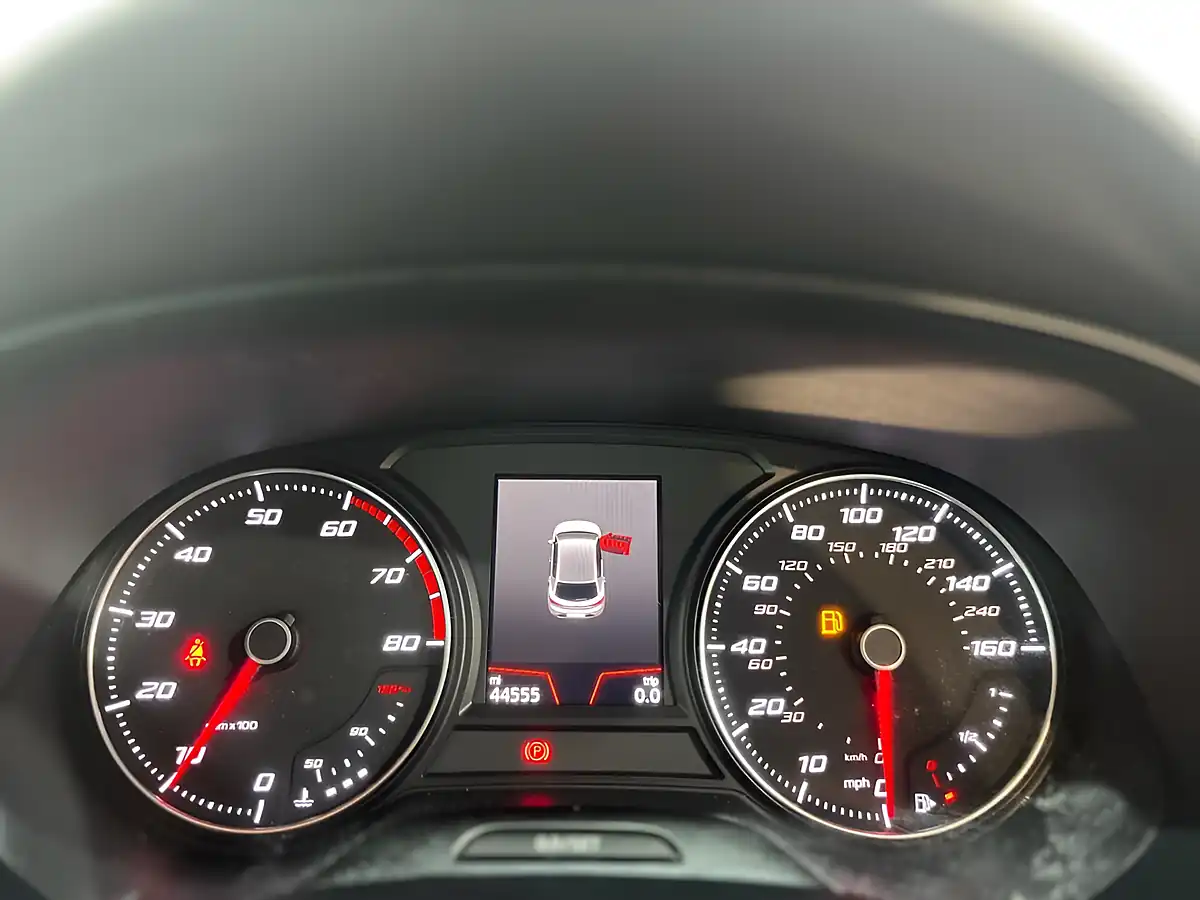 Used 2019 SEAT Leon Se Dynamic Black - Interior and Exterior details 12