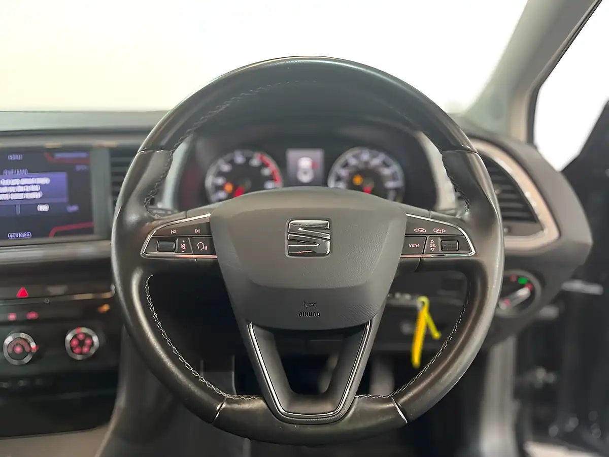 Used 2019 SEAT Leon Se Dynamic Black - Interior and Exterior details 13