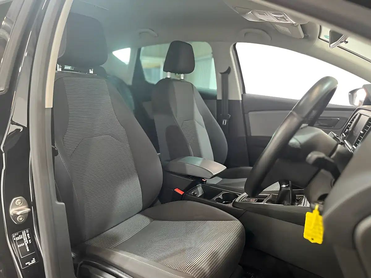 Used 2019 SEAT Leon Se Dynamic Black - Interior and Exterior details 15