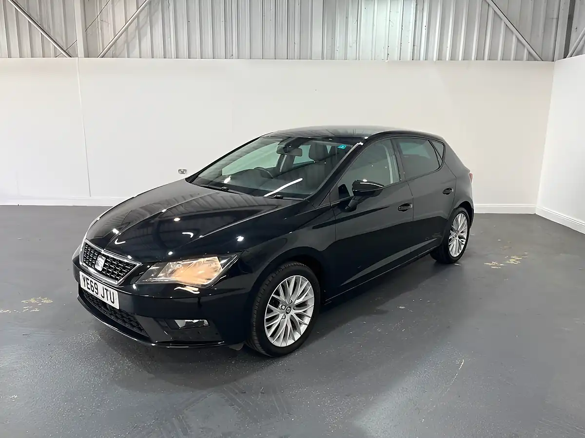 Used 2019 SEAT Leon Se Dynamic Black - Interior and Exterior details 3