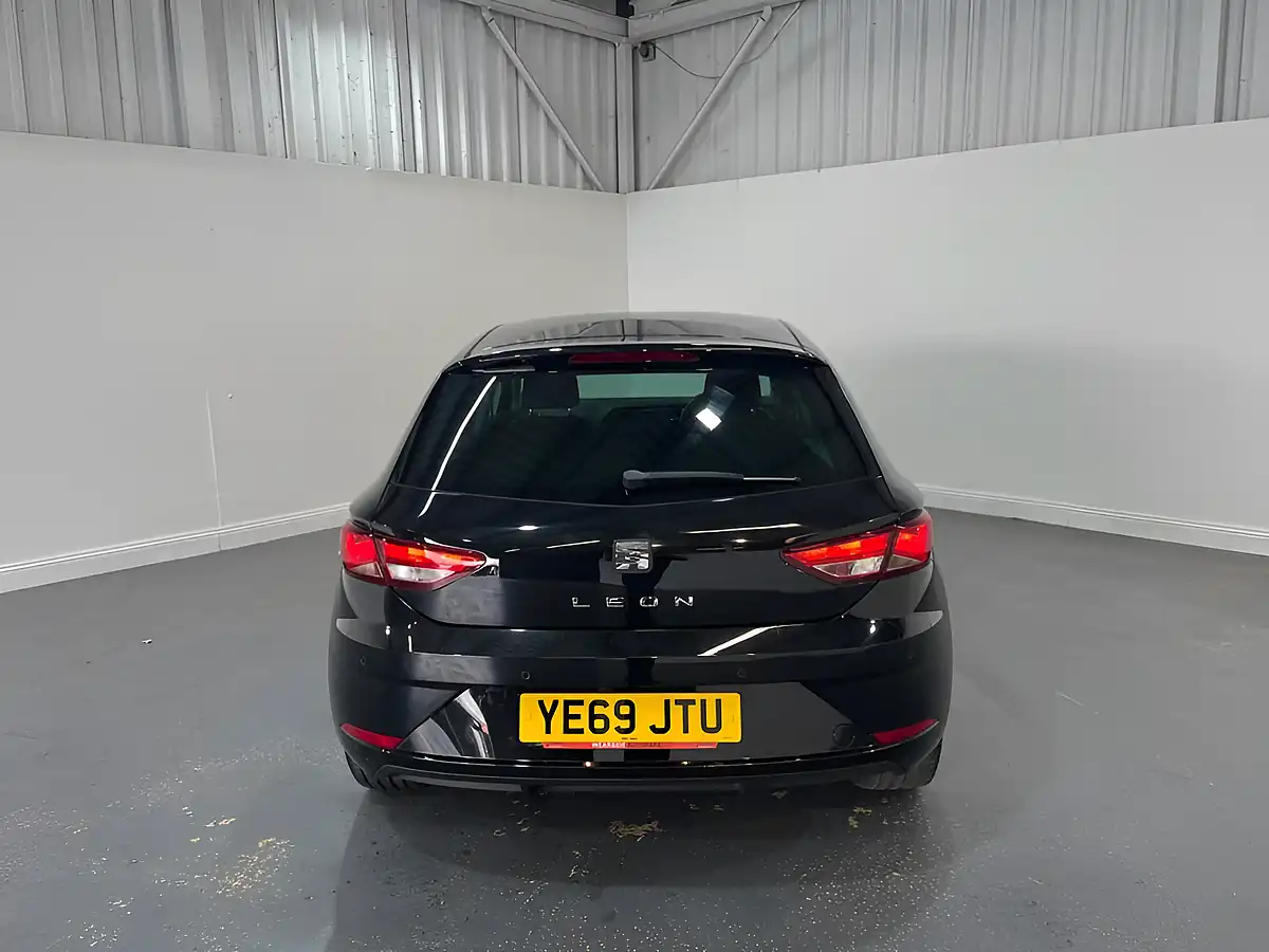 Used 2019 SEAT Leon Se Dynamic Black - Interior and Exterior details 5