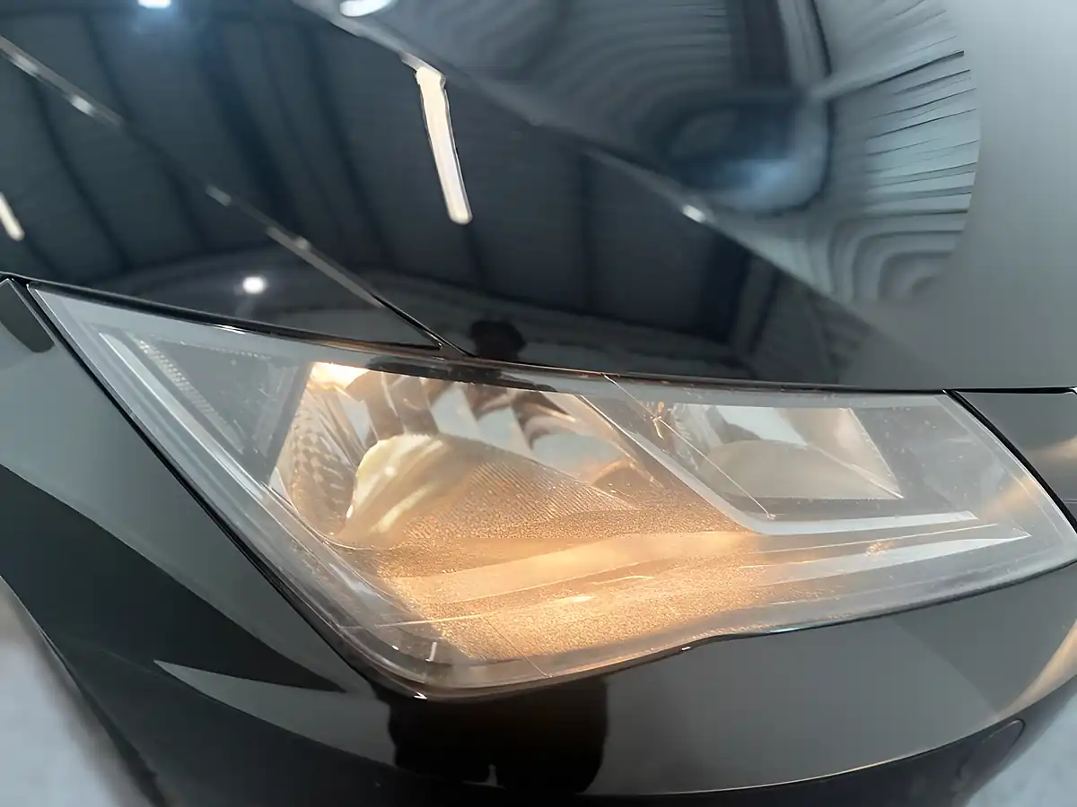 Used 2019 SEAT Leon Se Dynamic Black - Interior and Exterior details 8