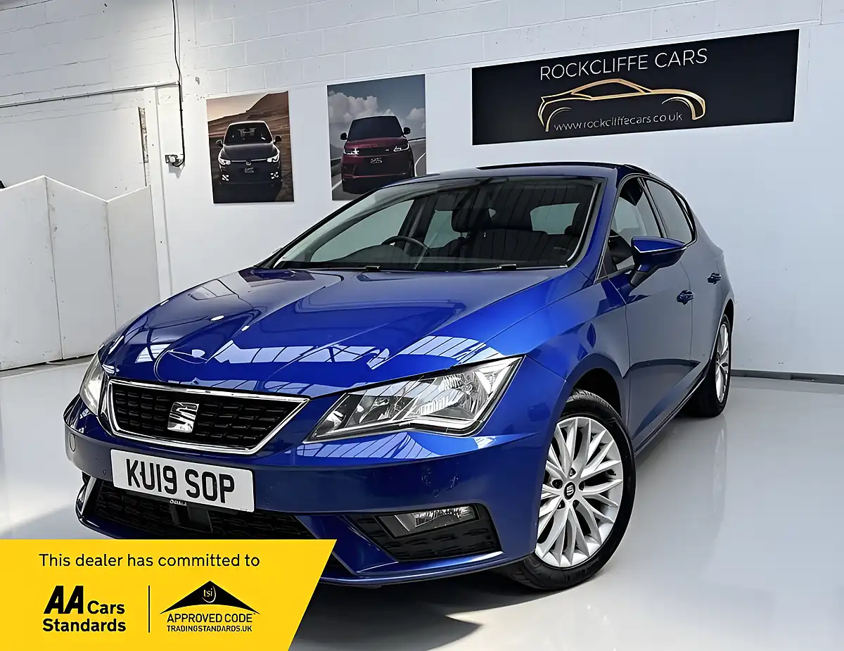 Used 2019 SEAT Leon Se Dynamic Blue - Front View