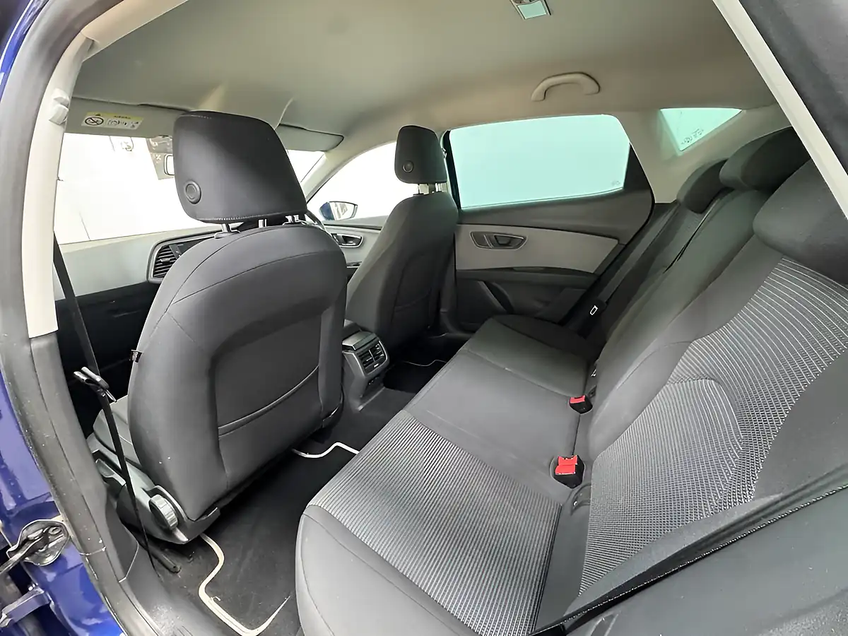 Used 2019 SEAT Leon Se Dynamic Blue - Interior and Exterior details 12