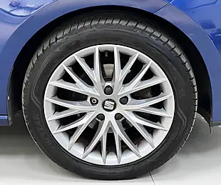 Used 2019 SEAT Leon Se Dynamic Blue - Interior and Exterior details 15