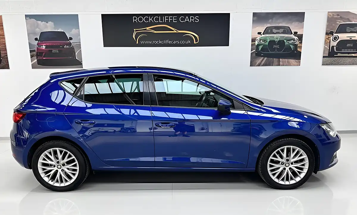 Used 2019 SEAT Leon Se Dynamic Blue - Interior and Exterior details 2