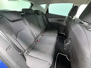 Used 2019 SEAT Leon Se Dynamic Blue - Interior and Exterior details 9