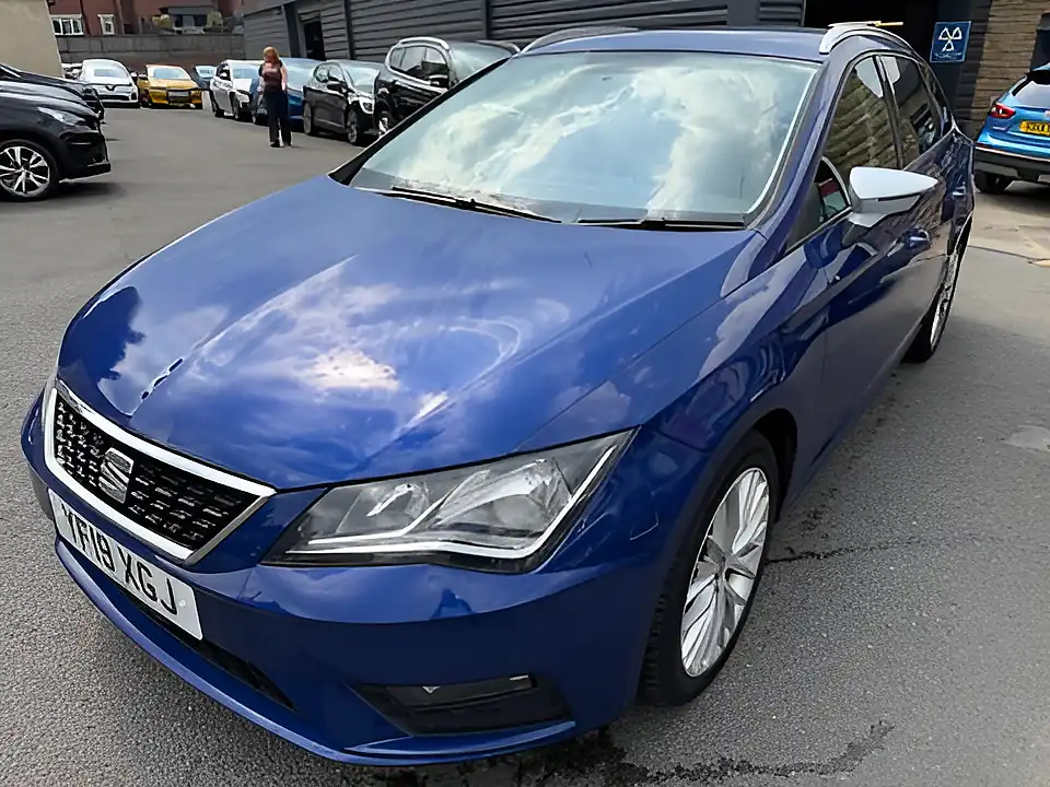 Used 2019 SEAT Leon Se Dynamic Blue - Interior and Exterior details 3