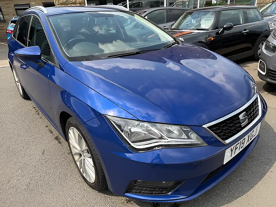 Used 2019 SEAT Leon Se Dynamic Blue - Interior and Exterior details 5