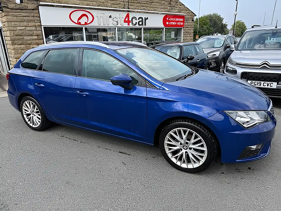 Used 2019 SEAT Leon Se Dynamic Blue - Interior and Exterior details 6