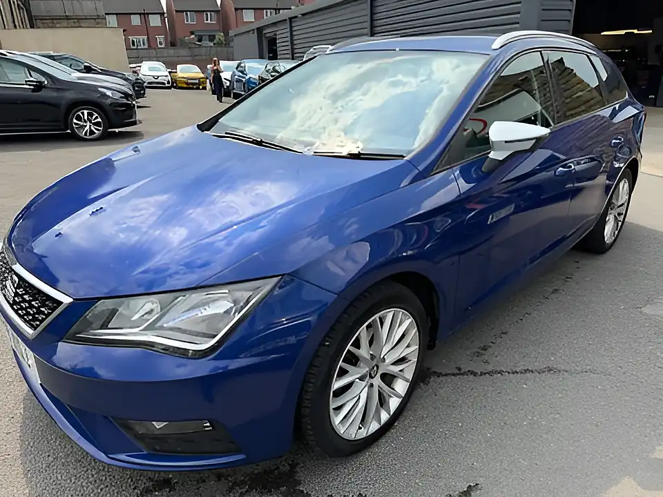 Used 2019 SEAT Leon Se Dynamic Blue - Interior and Exterior details 8